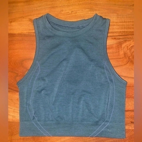 Alphalete Stratus Cropped Tank‎ Small - Picture 1 of 3